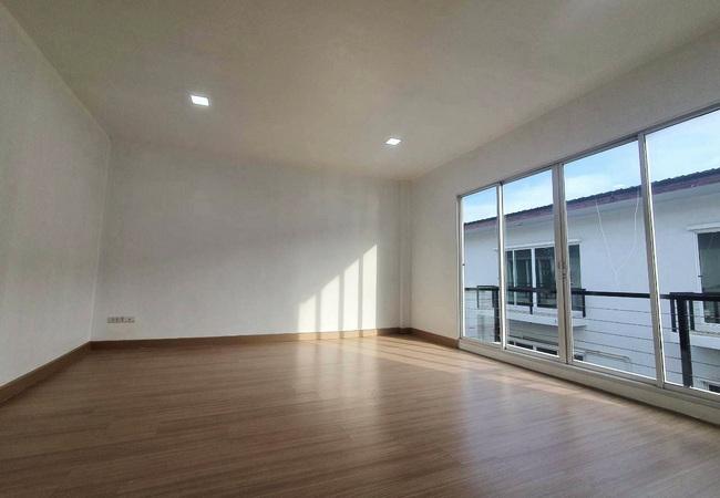 ขายทาวน์เฮ้าส์ หมู่บ้านอาร์เค พาร์ค หทัยราษฎร์ คลองสามวา กรุงเทพมหานคร 6