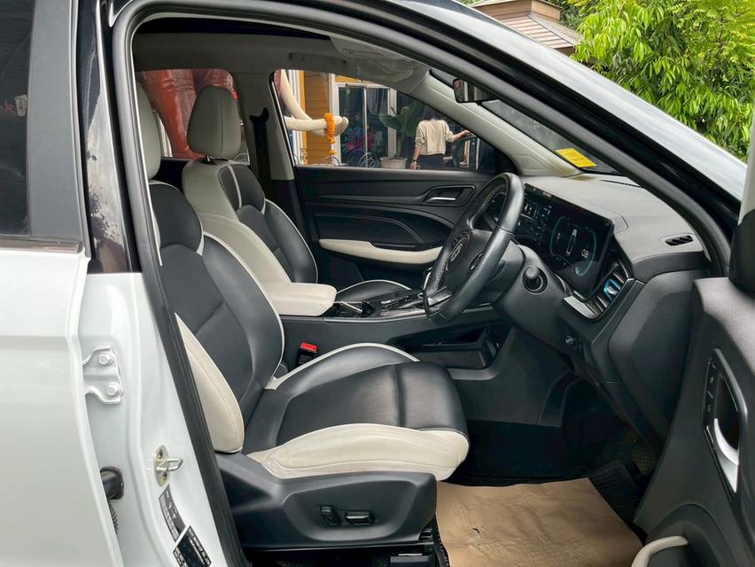  รถMG VS TOP 1.5 X SUNROOF AUTO ปี 2024 SUV สุดล้ำ ดีไซน์โฉบเฉี่ยว เทคโนโลยีจัดเต็ม  จุดเด่นไมล์แท้ 52,xxx โล ~เครื่องยนต์เบนซิน 1.5 Hybrid 9