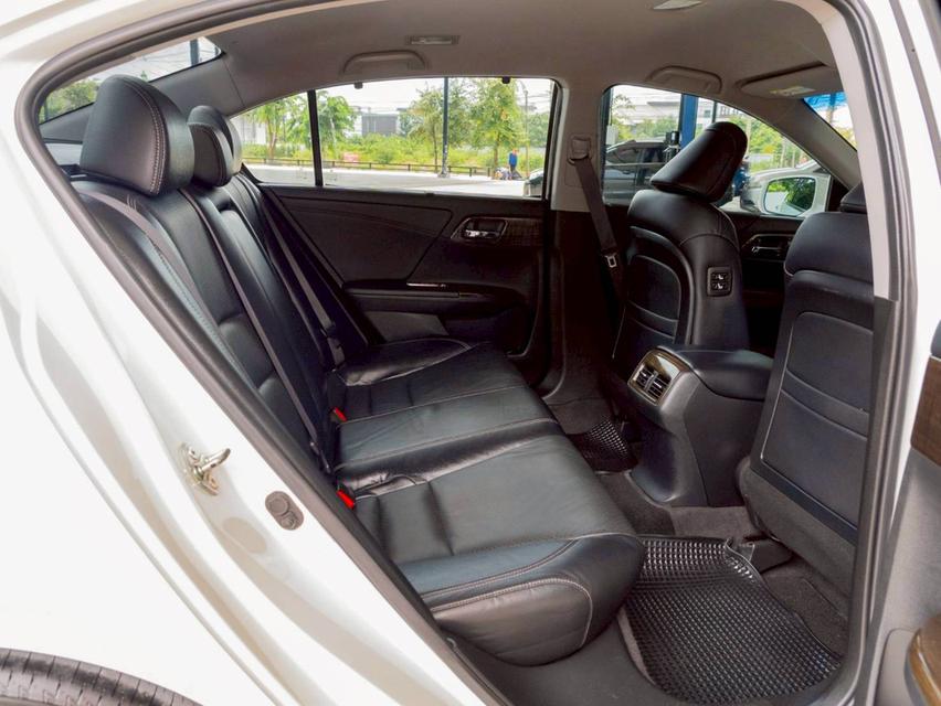 HONDA ACCORD 2.0EL ปีจด 2014 ประกันเครื่องเกียร์3ปี / 30,000 km.✨️ 16