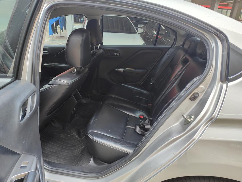 Honda City 1.5 SV AT  10
