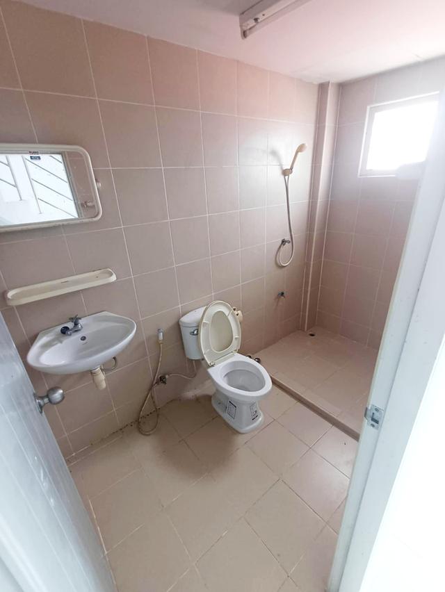 อาคารพาณิชย์ พร้อมที่ดิน กลางตัวเมืองสิงห์บุรี ติด ถนนใหญ่ อ่างทองสายเก่า 3 ชั้น + ชั้นลอย ขายถูก ชายด่วน เจ้าของขายเอง ฟรีมิเตอร์น้ำ แถมมิเตอร์ไฟ 8