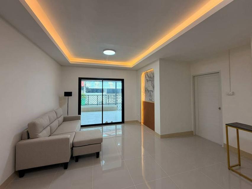 💬🔥 ราคานี้... ฟรีจอง ฟรีดาวน์ ฟรีโอน แถมเฟอร์นิเจอร์ ใครสนใจรีบทักก่อนใครเลย! 🏡 หมู่บ้านพฤกษา 3  ซอยวัดลาดปลาดุก 7