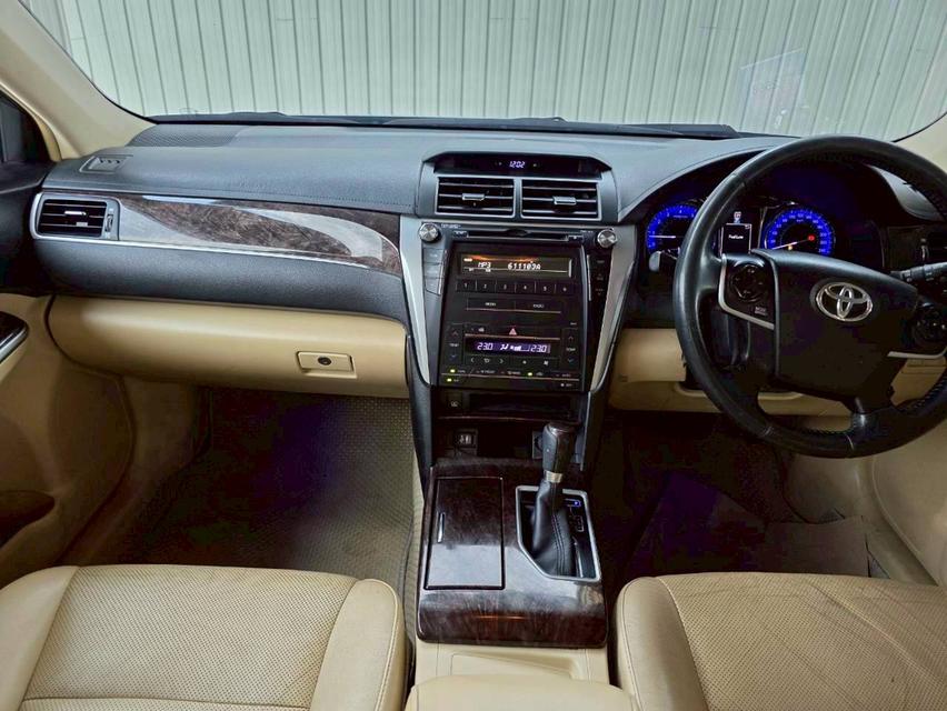 Toyota Camry 2.0G ปี17 รูปที่ 10
