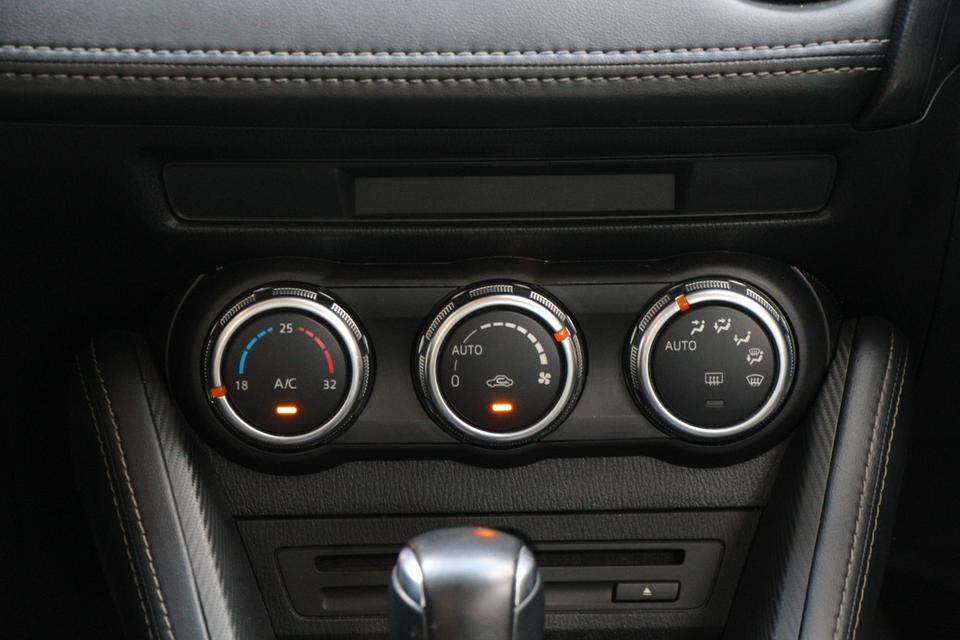  Mazda 2 1.3 SPORT HIGH CONNECT ปีจดทะเบียน 2019  7