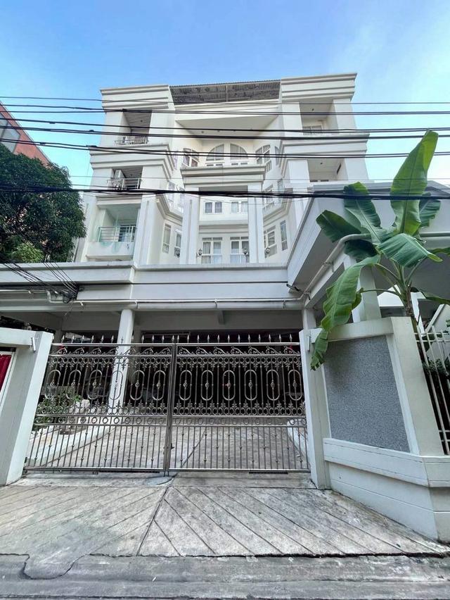 ขายที่ดินพร้อมอพาร์ทเม้นท์และบ้าน 6 ชั้น ทำเลดี ตรงข้าม#kingpower #ราคาดีทำเลดีติดต่อผึ้งรติ0619419639 1