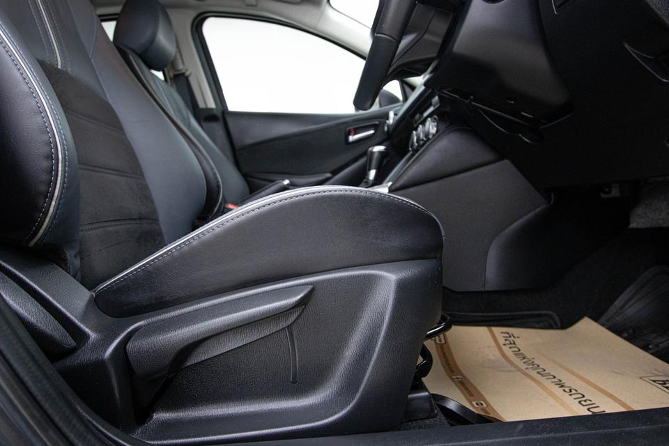 รหัสรถ 5B287 MAZDA2 1.3 S LEATHER 4Dr 2021 4