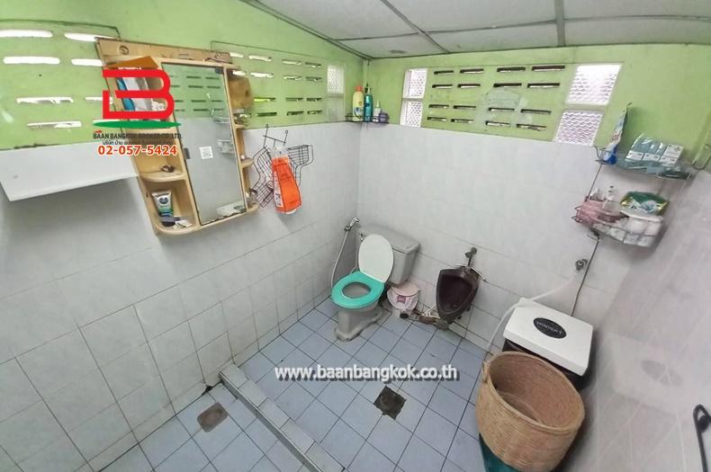 ที่ดินพร้อมบ้าน ซอยลาดปลาเค้า 7 เนื้อที่ 155 ตรว. ใกล้ถนนเกษตรตัดใหม่ ถนนลาดปลาเค้า แขวงลาดพร้าว เขตลาดพร้าว กรุงเทพฯ 9