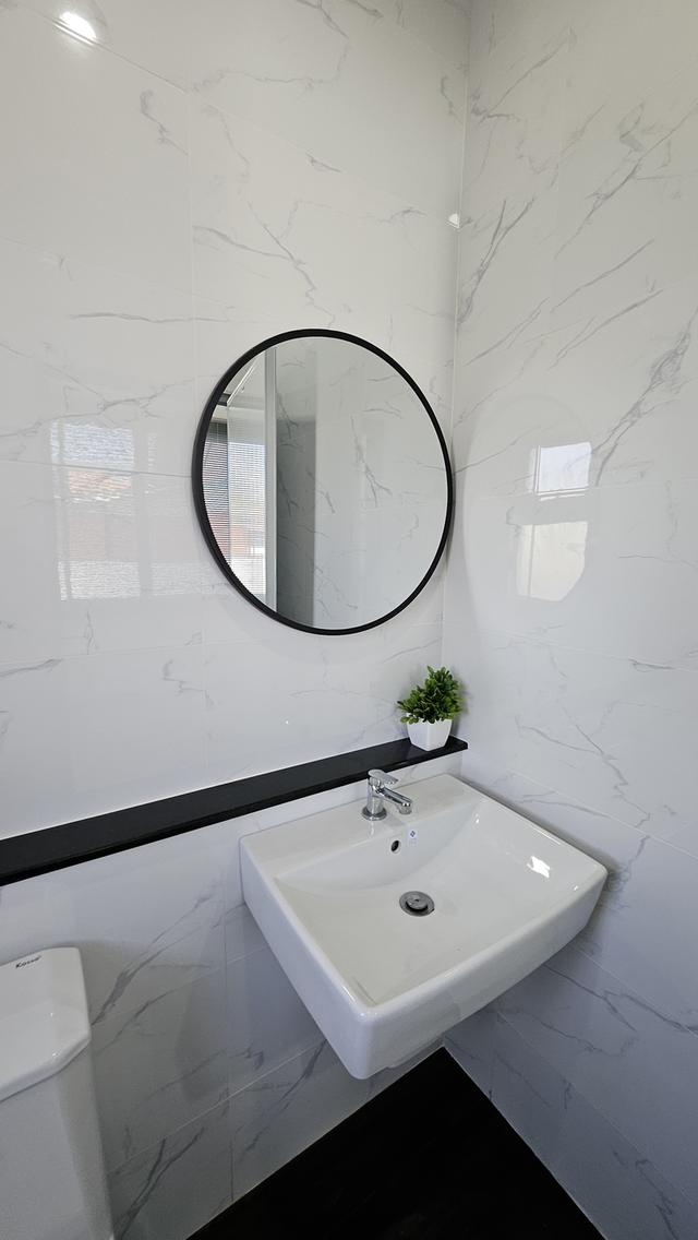 ขายบ้านใหม่ ใกล้M6 พร้อมโอน 15