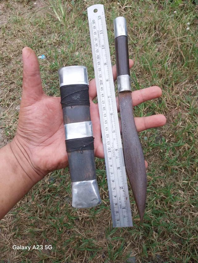 สนใจเล่มไหนทักได้นะครับ 4