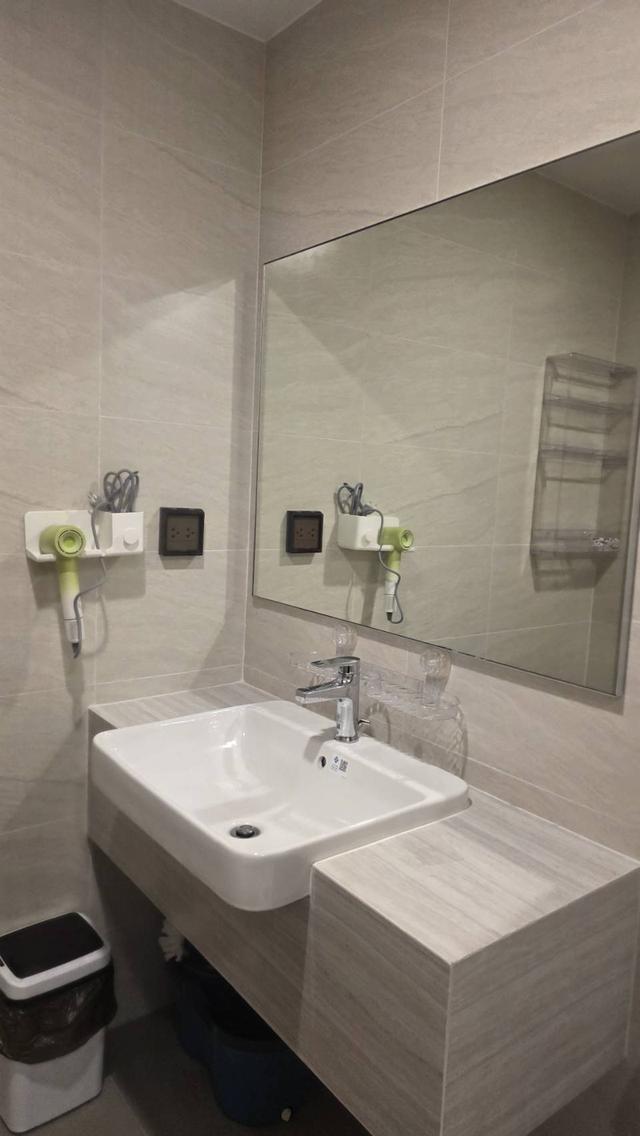 ปล่อยเช่าคอนโดหรู THE CROWN Residences 7