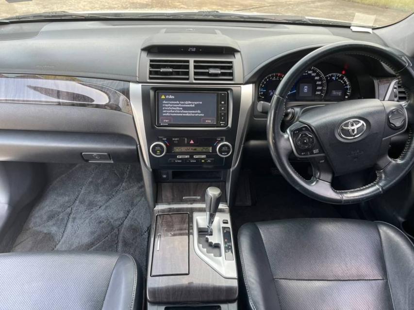 64 Toyota Camry 2.0 G Extimo ปึ 2015 สีขาว เกียร์ออโต้ 2