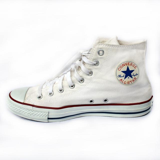 CONVERSE ผ้าใบหุ้มข้อมือสอง สีขาว สภาพเหมือนใหม่ จัดส่งฟรี!!! เก็บปลายทาง