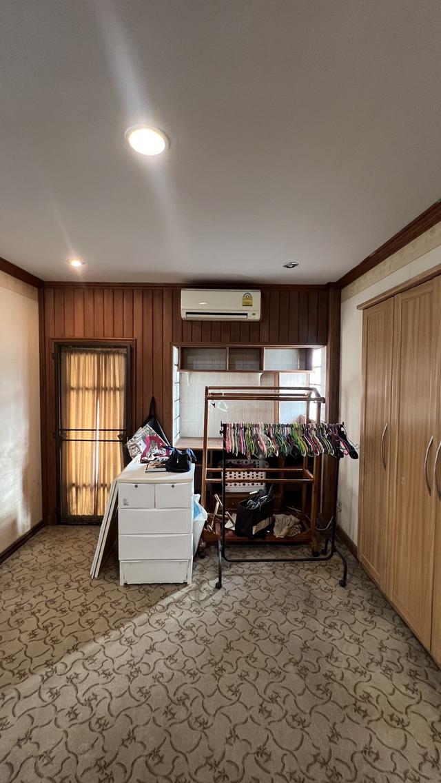 📣 ขายบ้าน 2 ชั้น ในจังหวัดอยุธยา 🏡 📍ทำเลดี เดินทางสะดวก บรรยากาศเงียบสงบ เหมาะสำหรับอยู่อาศัยหรือปล่อยเช่า 14