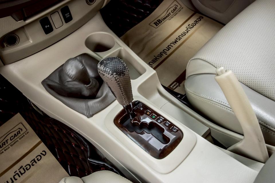 TOYOTA FORTUNER 3.0 V 2006  15