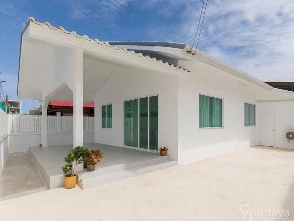 ขายบ้านเดี่ยวใจกลางพัทยา Luxurious Standalone House Compact Urban Living in Central Pattaya! 1