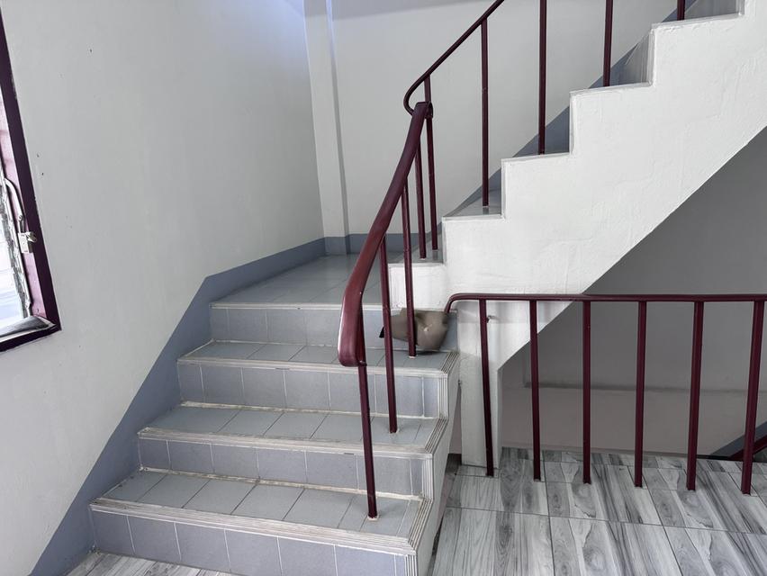 อาคารพาณิชย์ ลำปลายมาศ 8