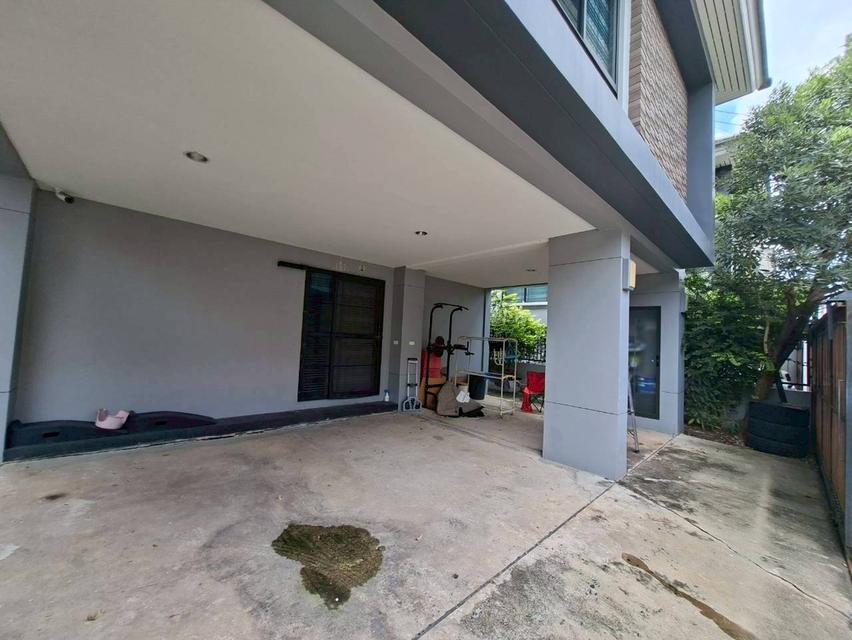 ขายบ้าน 2 ชั้น หมู่บ้านพราโด้ (Prado) ใกล้โรงเรียนสตรีวิทยา2 โชคชัย4 ซอย78 2