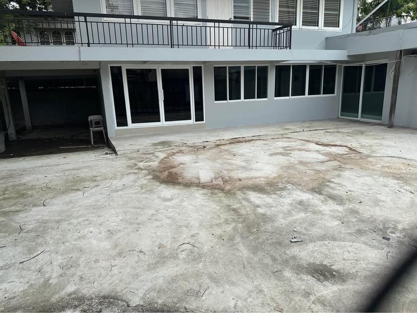 ด่วน [ขาย]  ที่ดินทำเลทอง สุขุมวิท 71 ใกล้ BTS พระโขนง ขนาด 77 ตร.วา หน้ากว้าง 18 ม. พร้อมบ้าน 2 ชั้น (ทุบฟรี) 3