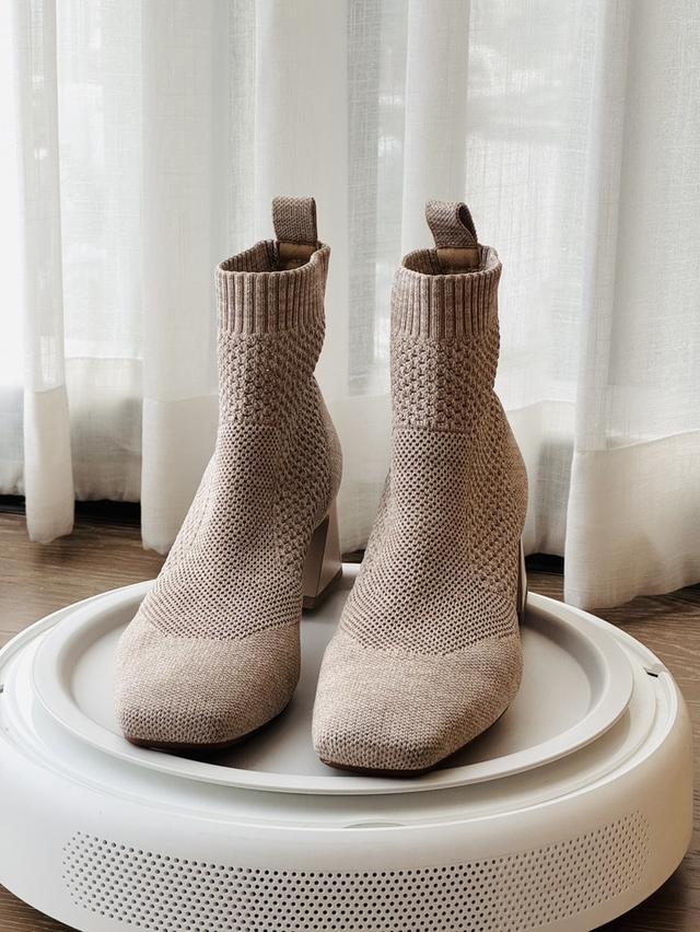 รองเท้า vivaia บูทส้นสูง 2 นิ้ว 4