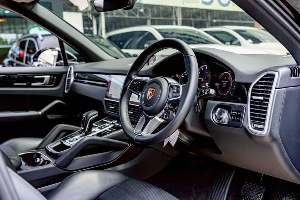 รหัสรถ NP828 PORSCHE CAYENNE 3.0 E-HYBRID COUPE 2020 15