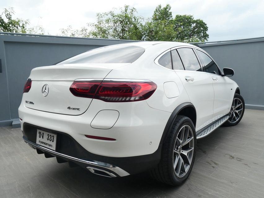 Benz GLC300e Coupe AMG 2021 สีขาว รถออกปี21 แท้ รถมือเดียว หลังคาแก้ว รูปที่ 18