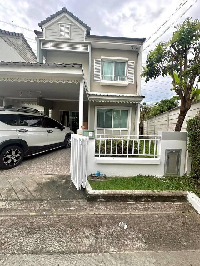 ให้เช่าบ้าน หมู่บ้านเดอะวิลเลจ2 อยู่หลังเมกาบางนา มีเฟอร์ตกแต่งสวยพร้อมอยู่ 1