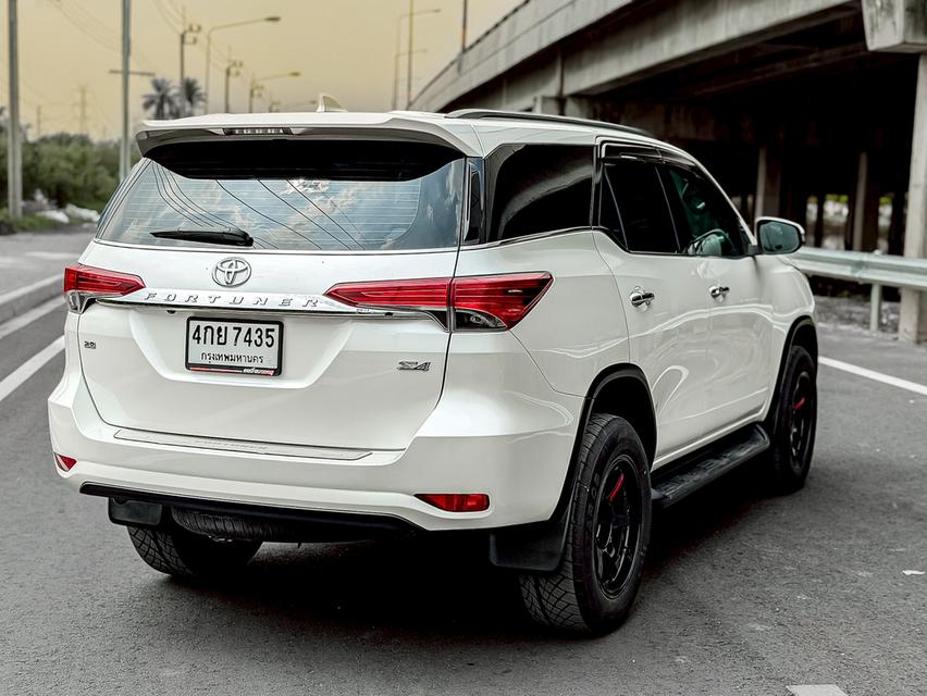 ฟรีดาวน์ FORTUNE 2.8 ขับ4 ตัวท็อป รถมือเดียว รูปที่ 6