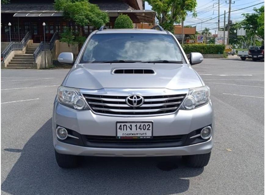 Fortuner สีเทา Midnight SHINE ขับ 2 ฟรีดาวน์