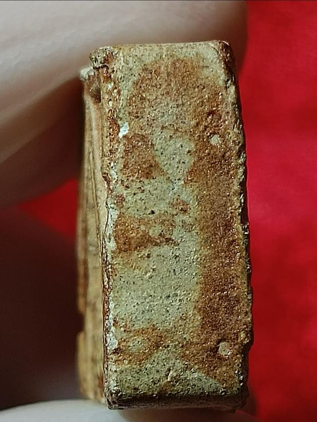 พระผงของขวัญหลวงพ่อสด