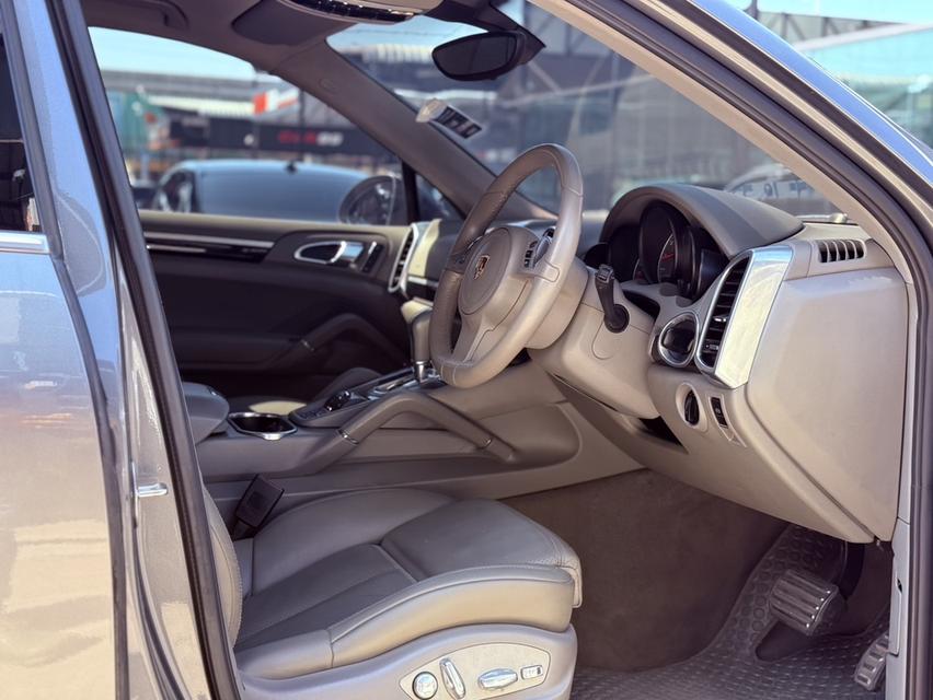 รหัสรถ JRS456 🔥 เข้าใหม่! #Porsche #Cayenne Hybrid ปี 2013 🔥 6