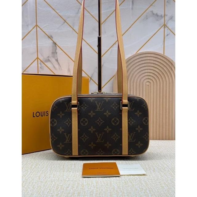 LV 25 CM Free Package