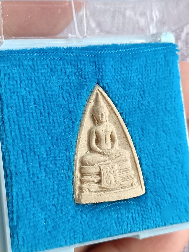 หลวงพ่อโสธรเนื้อผง พิมพ์สามเหลี่ยม ญสส ปี33 พิธีใหญ่เข้าพิธีพุทธาภิเษก 2 พิธี  4