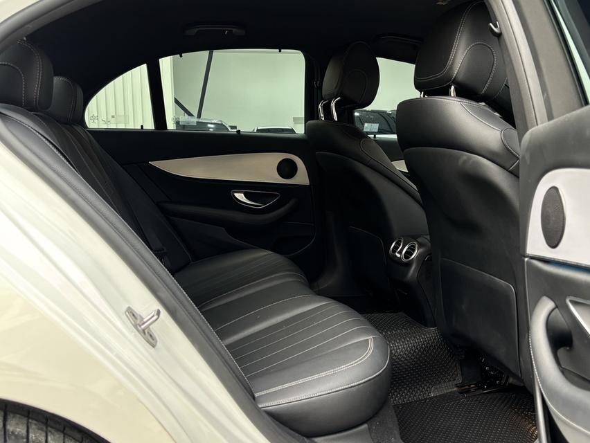 รหัสรถ KPV565 2022 MERCEDES BENZ E220d AMG SPORT 15