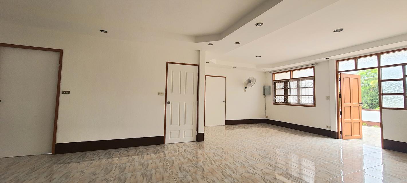 บ้านเดี่ยวหลังใหญ่4น้ำ 3นอน 9