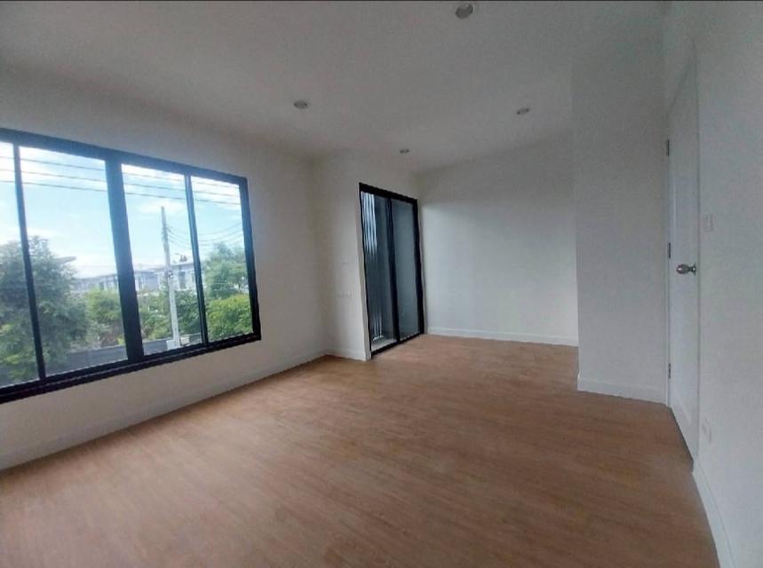 ขายทาวน์โฮม หมู่บ้านเดอะ ทรอป เออเบิร์น มอเตอร์เวย์-ลาดกระบัง 9