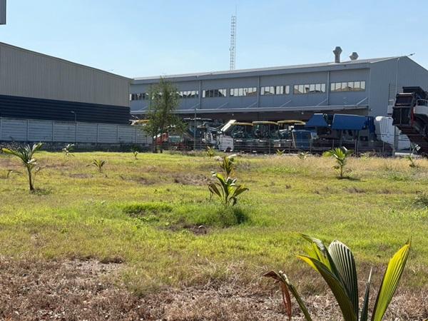 ขายที่ดิน บางนา กม.25 (พื้นที่สีแดง) เนื้อที่ 4 ไร่ 3 ตรว. ติดถนนบางนา-ตราด ฝั่งขาออก โทร 090-6360022 1