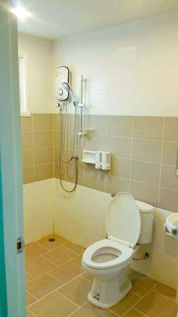 บ้านเดี่ยว 2 ชั้น 53 ตร.ว. รร.เทพพิทักษ์ 1.5 กม. ติดถนนบ้านกล้วย-ไทรน้อย 212 ตร.ม. เดอะเกรทไลฟ์ บางบัวทอง 2.8 กม.พร้อมเฟ 6