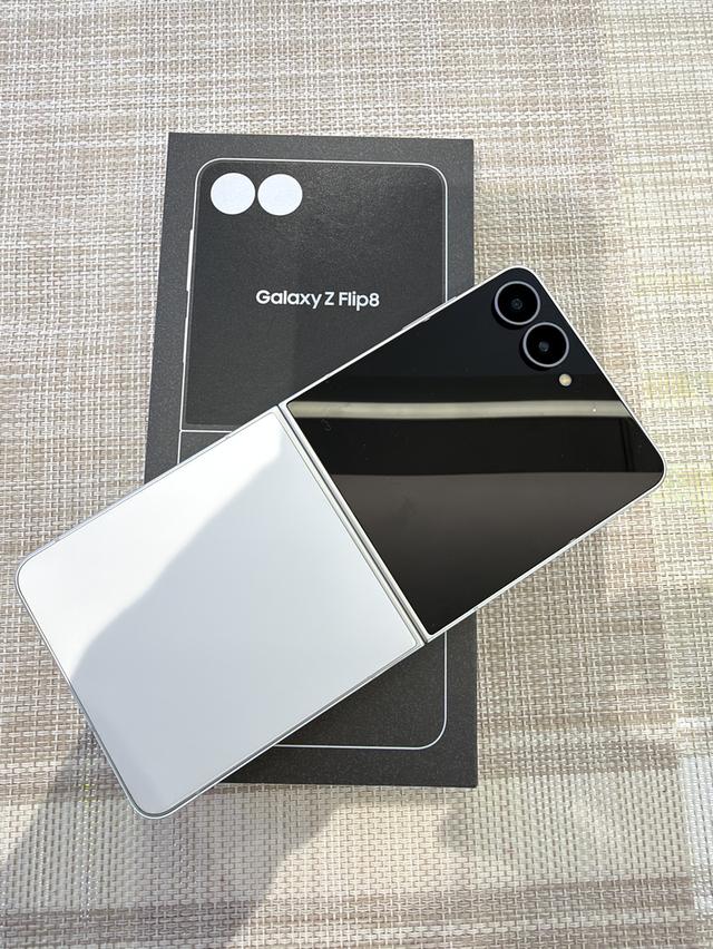 Samsung Flip8/256gb ประกันศูนย์เครื่องสวยไม่มีรอย