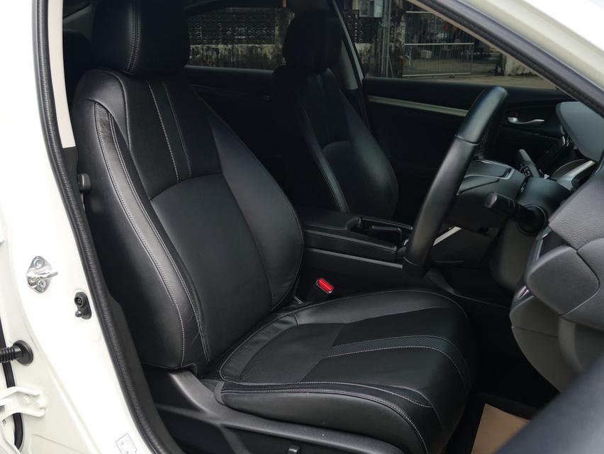 CIVIC FC 1.8 EL ปี2016 บุ๊คเซอร์วิสครบ กุญแจครบสองดอก 11
