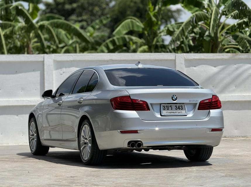 BMW SERIES 5, 528i LUXURY โฉม F10 ปี10-17 ปี2015สีเทา เครื่องยนต์เบนซิน 4 สูบ TwinPower Turbo 218 แรงม้า 🚀🚀 ไมล์แท้ 259,472 km. พร้อมป้ายทะเบียน✅✅ รูปที่ 6