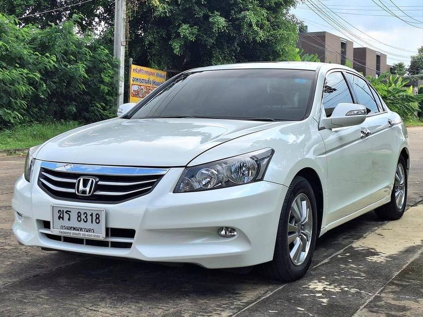 คุ้มๆๆ HONDA ACCORD JP 2.0i (CBU) SUNROOF ปี 2012 รถใช้น้อย ประวัติศูนย์ครบ