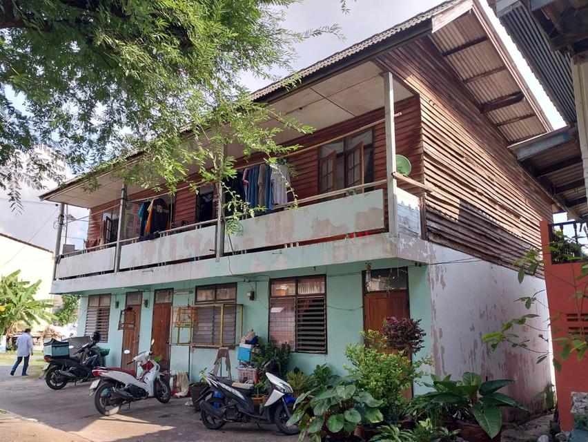 ขายบ้านที่ดินพร้อมกิจการบ้านและห้องเช่าย่านจรัญฯ 8