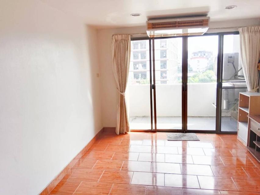 คอนโดห้องมุม ย่านรัชดา 17 ย่านอินทมระ 49 2