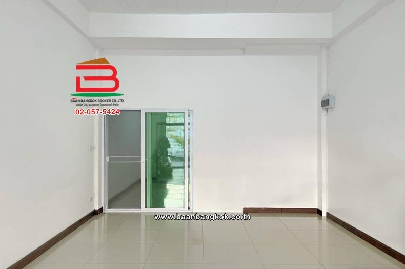 บ้านเดี่ยว เนื้อที่ 119.8 ตร.ว. หมู่บ้านผกามาศ (ปรีดีพนมยงค์ 14) ถนนสุขุมวิท แขวงประเวศ เขตประเวศ 5