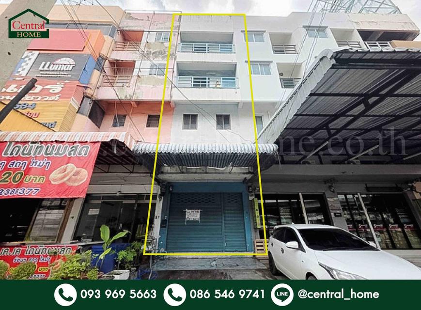 อาคารพาณิชย์ 4 ชั้นครึ่ง สี่แยกสวนสมเด็จ ปากเกร็ด นนทบุรี 