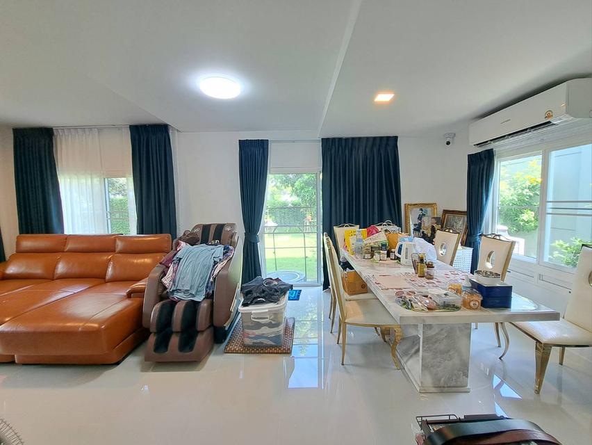 ขายบ้านใหม่ แปลงมุม สีวลี ศรีนครินทร์-ร่มเกล้า 87 ตร.ว. 4 ห้องนอน อายุบ้านไม่ถึง 1 ปี ใกล้ถ.กรุงเทพกรีฑา 6