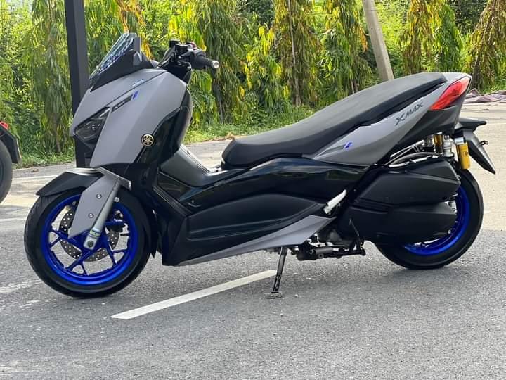 Yamaha Xmax สีเทาปี2020 4