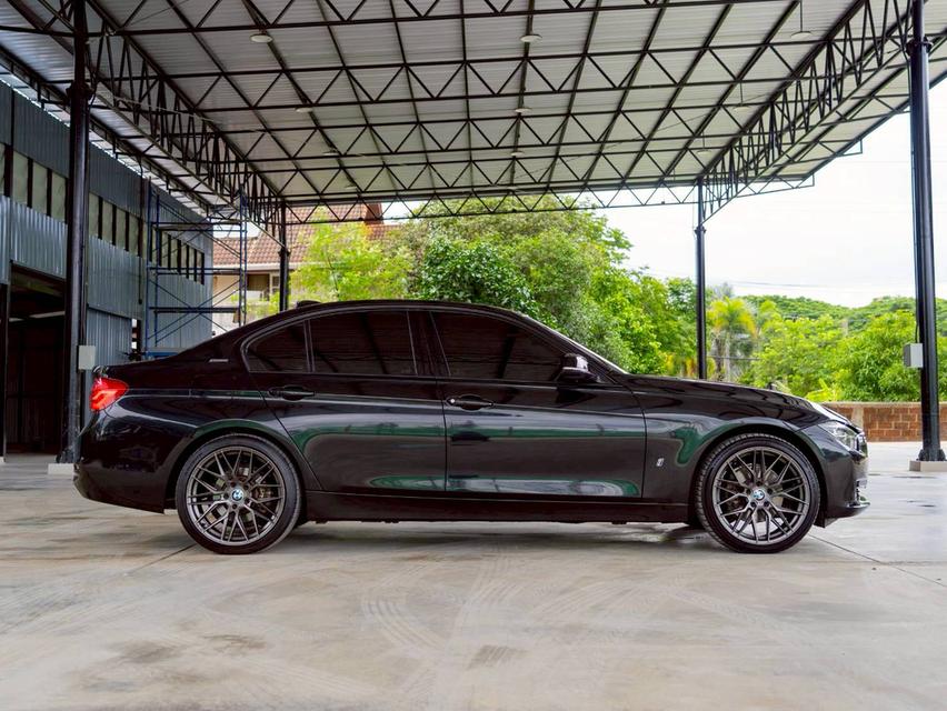 BMW 330e 2.0 Sport ปีจด 18