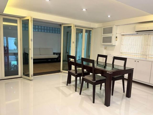 ให้เช่าบ้านเดี่ยว ย่านพระราม 9 ซอย 43 ใกล้ The Nine Center Rama 9 เหมาะสำหรับอยู่อาศัย หรือทำ Home Office พร้อมเฟอร์นิเจอร์ครบ 6