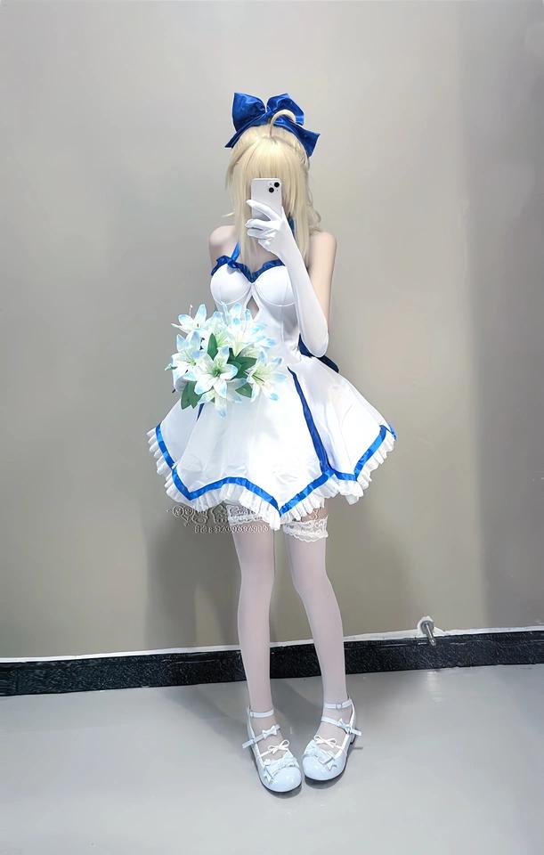 Saber Lily จาก Fate/ZERO ฉลองครบรอบ 10 ปีของ Type-Moon ชุดเดรสลิลลี่สีน้ำเงิน 2